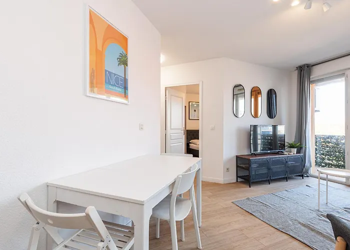 68 Arson - Appt 2 Pieces Dernier Etage - Terrasse - Parking * Nice
