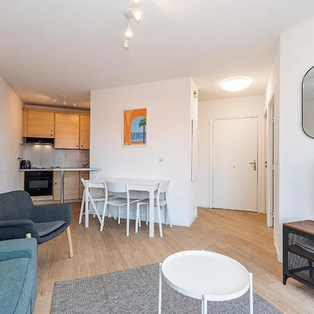 68 Arson - Appt 2 Pieces Dernier Etage - Terrasse - Parking شقة *