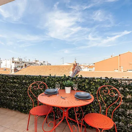 68 Arson - Appt 2 Pieces Dernier Etage - Terrasse - Parking شقة